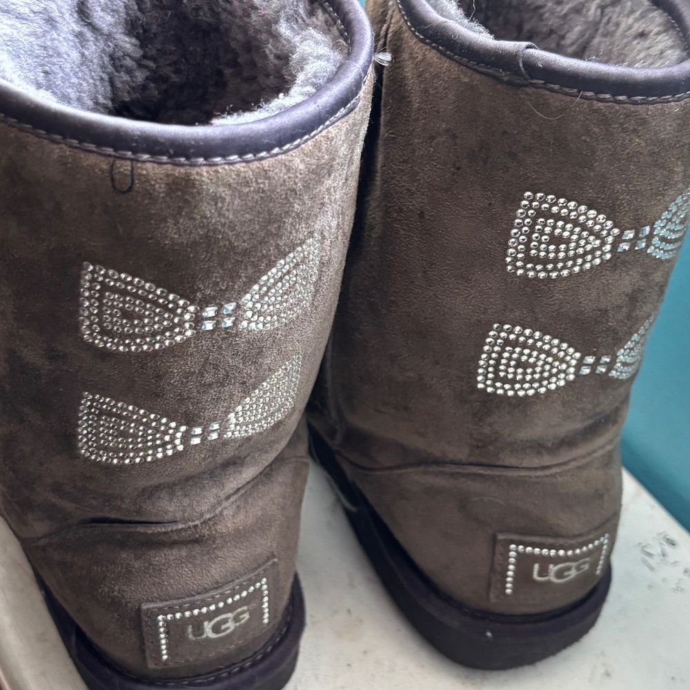 Uggs boots with glittery bows